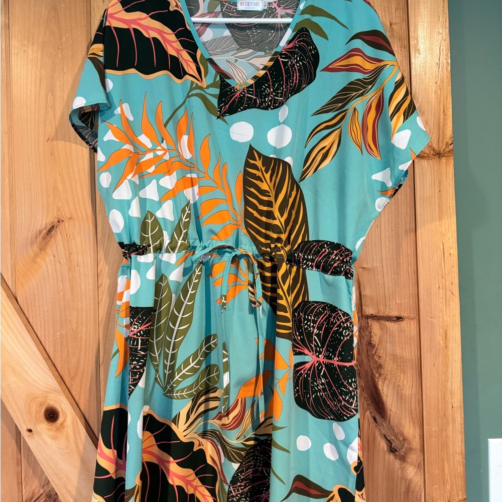 Tropical Print V-Neck Dress